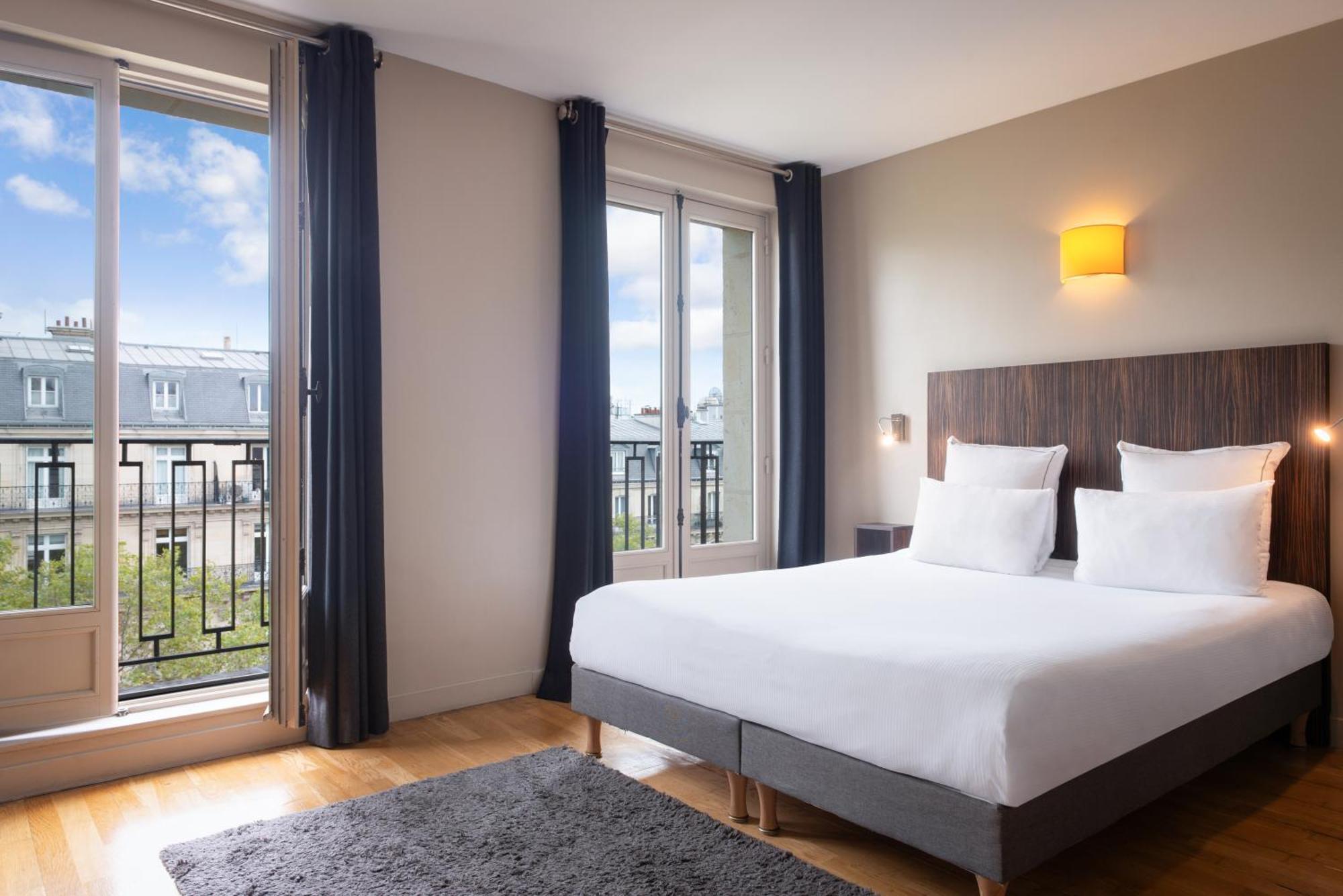 Hotel Helzear Champs-Elysees Paris Exteriör bild